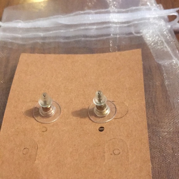 Earrings - Picture 2 of 3